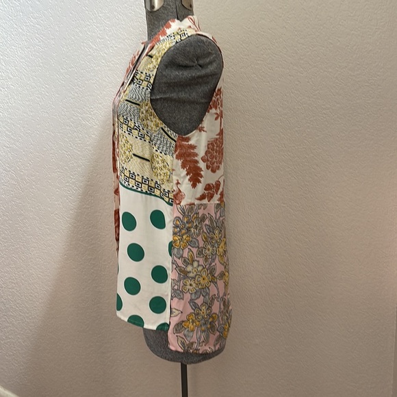 Size Small Anthropologie Sleeveless Patterned Top - Picture 2 of 4
